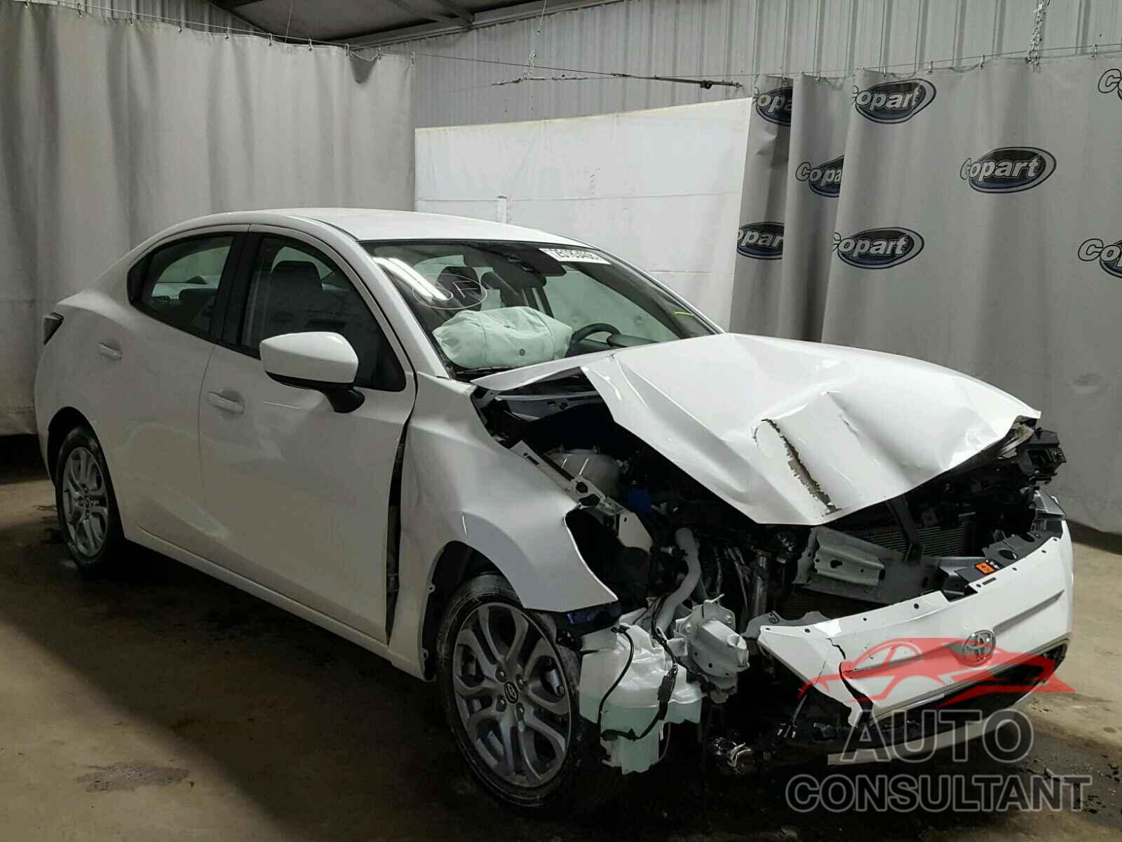 TOYOTA YARIS 2018 - 3MYDLBYV8JY308451