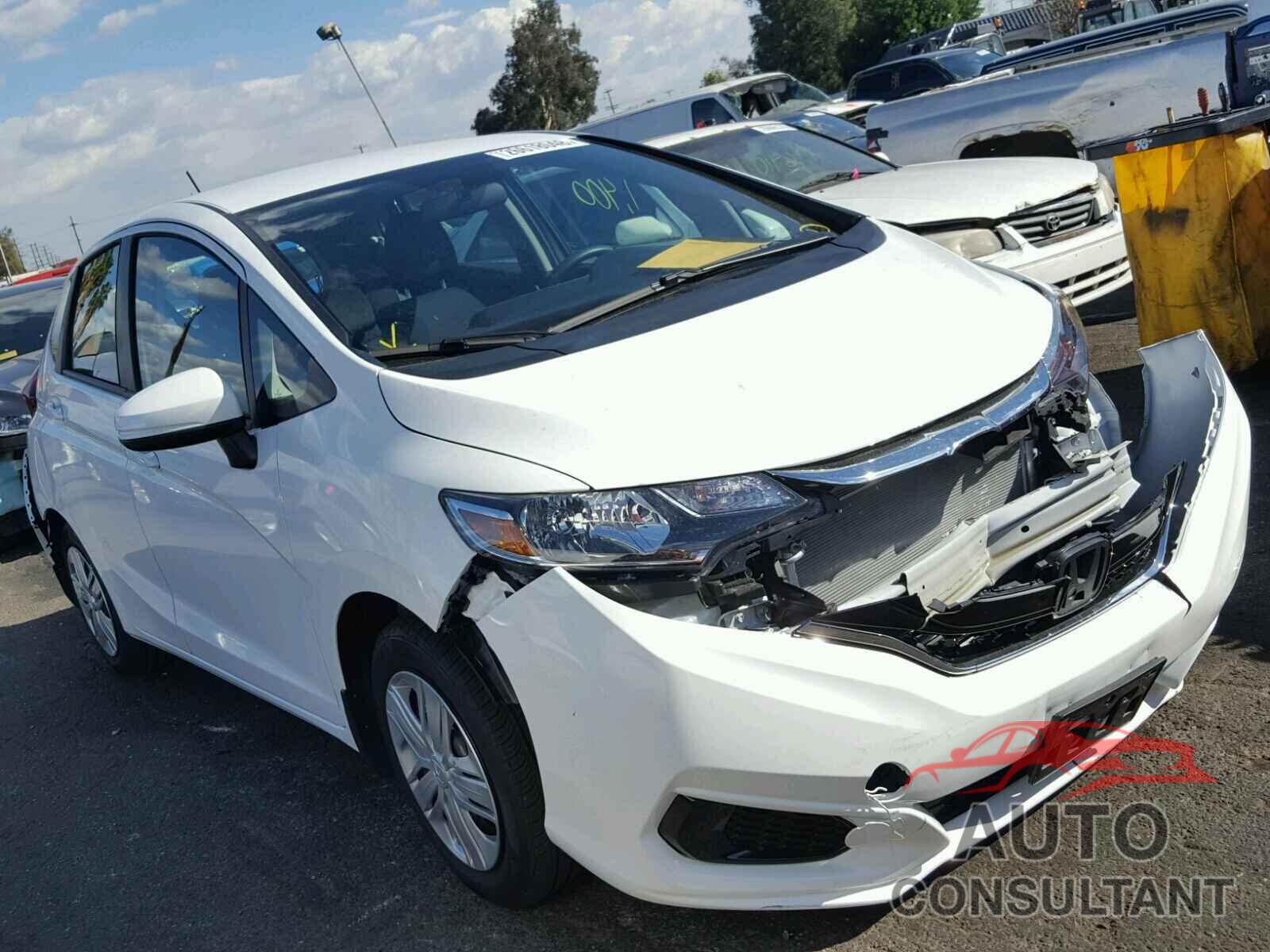 HONDA FIT 2018 - 3HGGK5H46JM723817