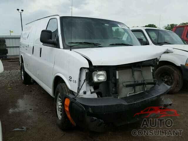 CHEVROLET EXPRESS 2015 - 1GCWGGCF0F1279564