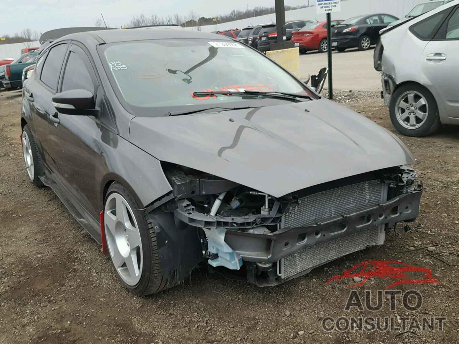 FORD FOCUS 2016 - 1FADP3K26GL288490