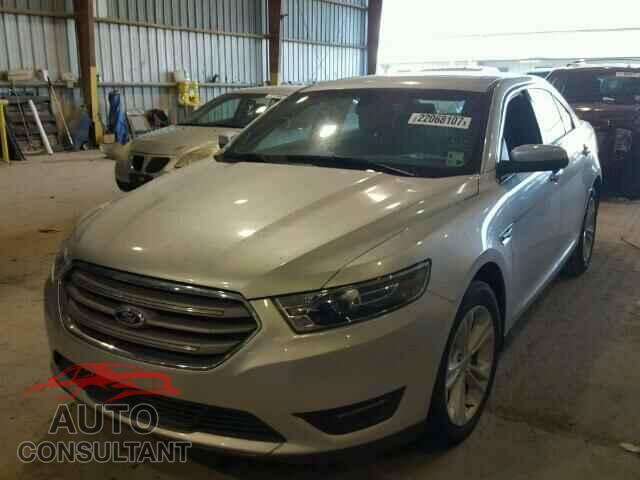 FORD TAURUS 2015 - 1FAHP2E82FG151663