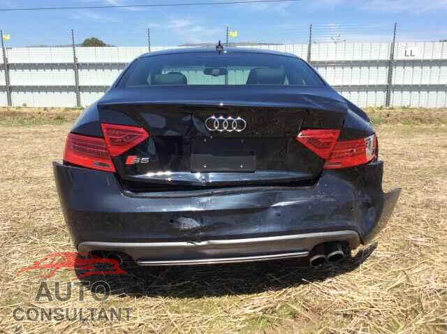 AUDI S5/RS5 2015 - WAUCGAFR0FA060560