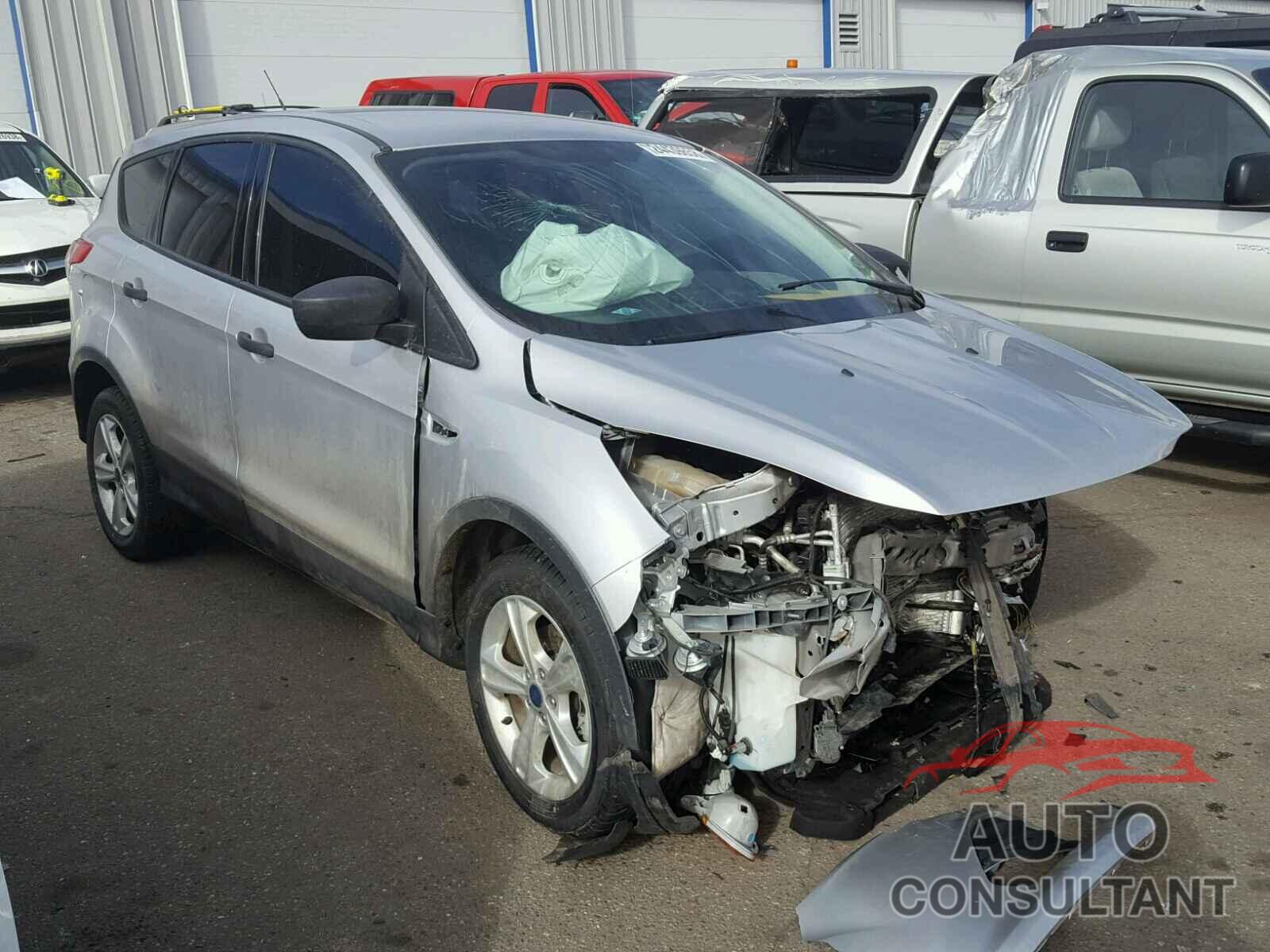 FORD ESCAPE 2015 - 1FMCU0F7XFUB40351