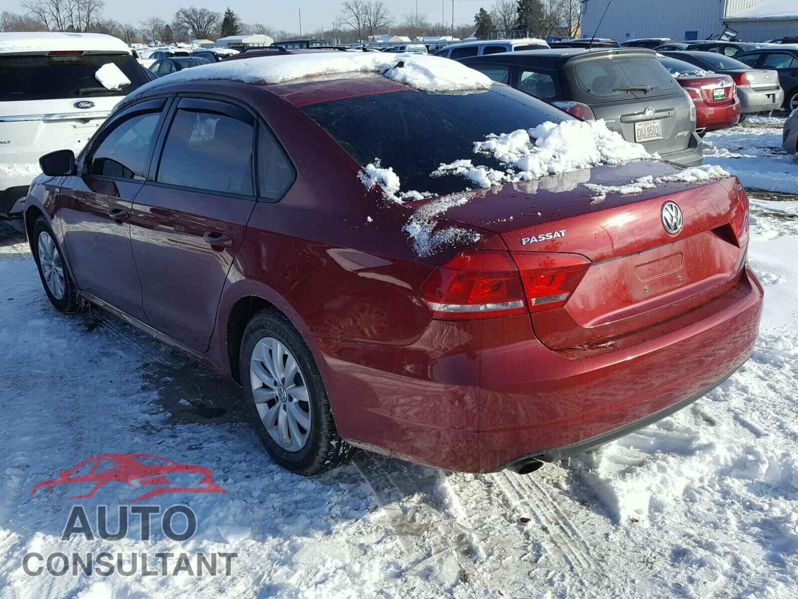 VOLKSWAGEN PASSAT 2015 - 1VWAT7A30FC101055