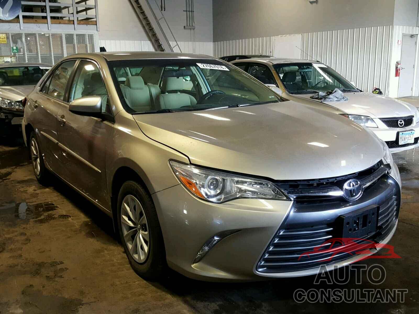 TOYOTA CAMRY 2015 - 4T4BF1FK1FR493535