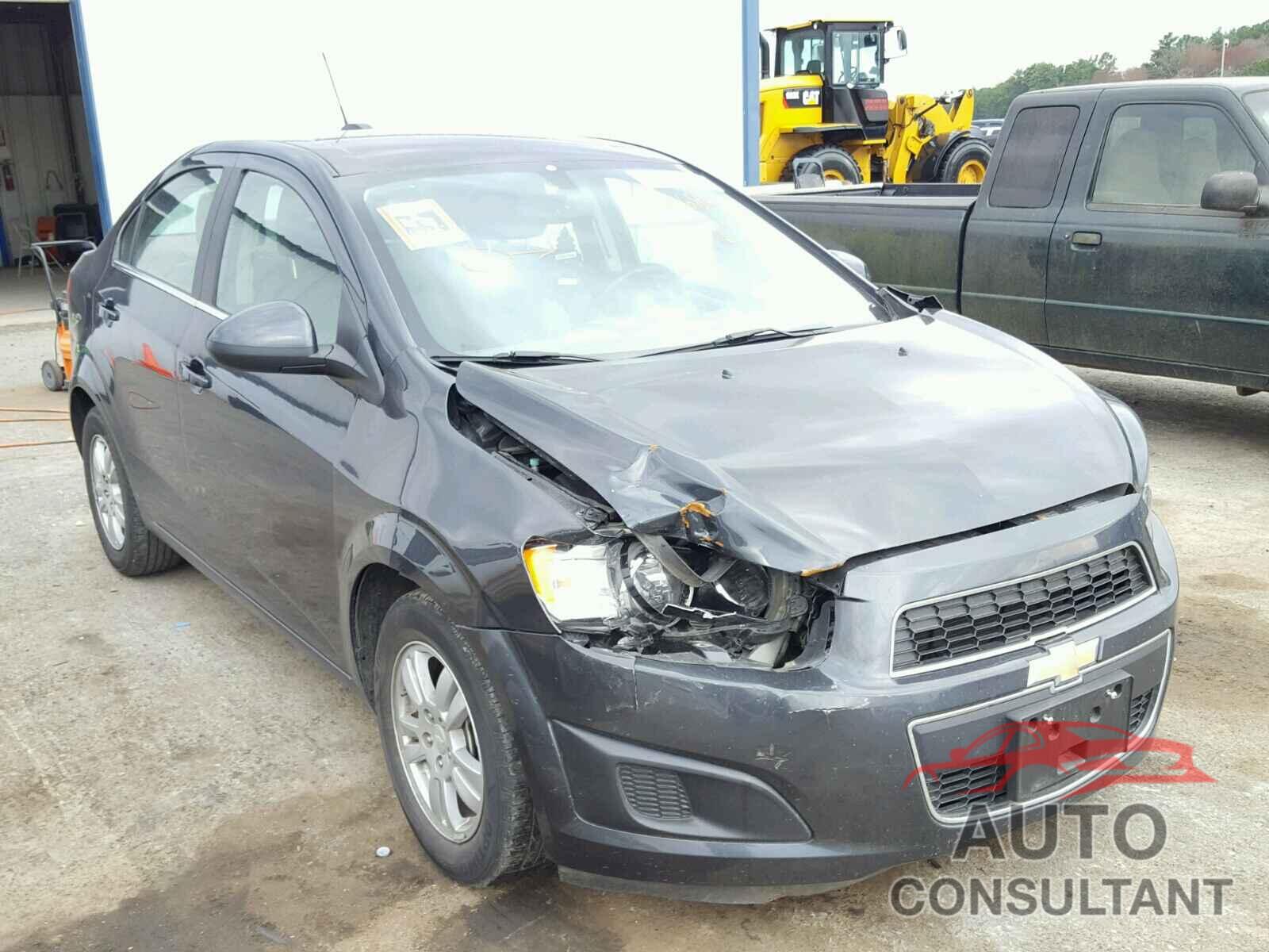 CHEVROLET SONIC 2015 - 1G1JC5SH7F4196847