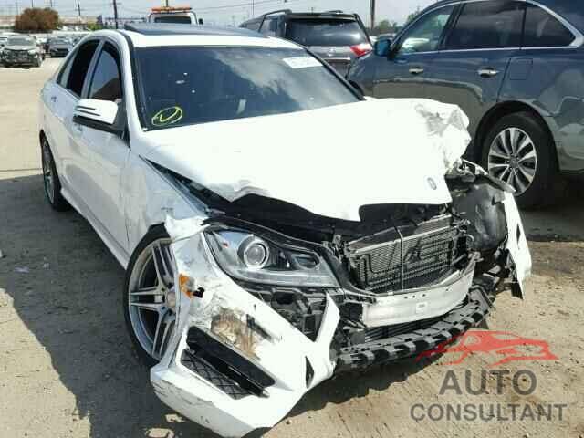 MERCEDES-BENZ C250 2013 - WDDGF4HB5DA828402