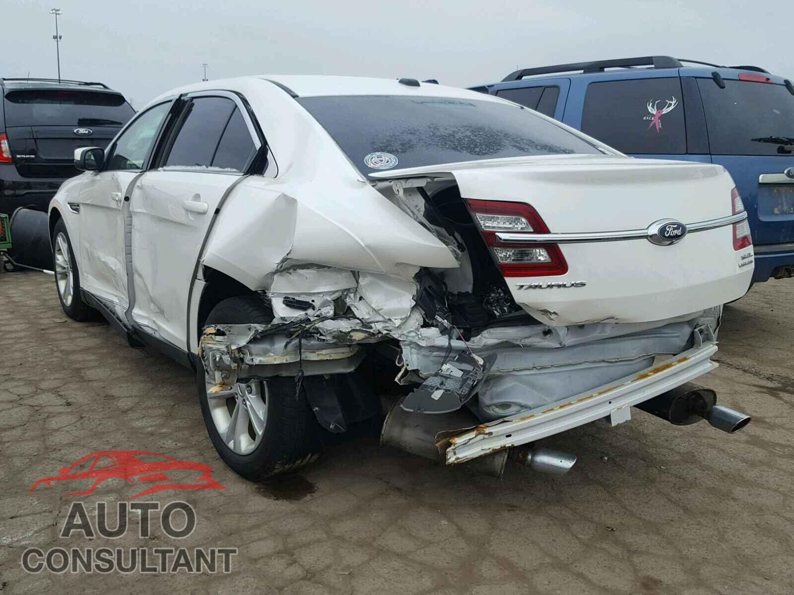 FORD TAURUS 2015 - 1FAHP2E85FG125512