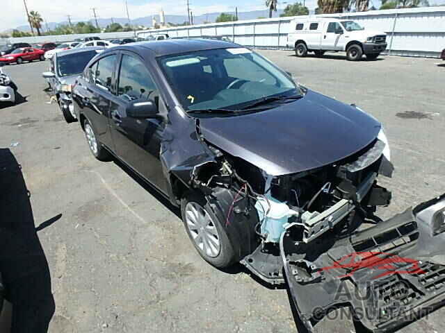 NISSAN VERSA 2015 - 3N1CN7AP5FL801010