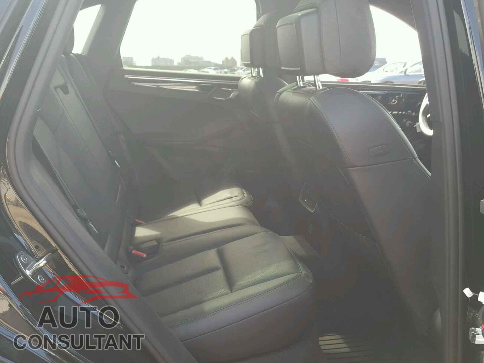 PORSCHE MACAN 2017 - WP1AA2A56HLB05268