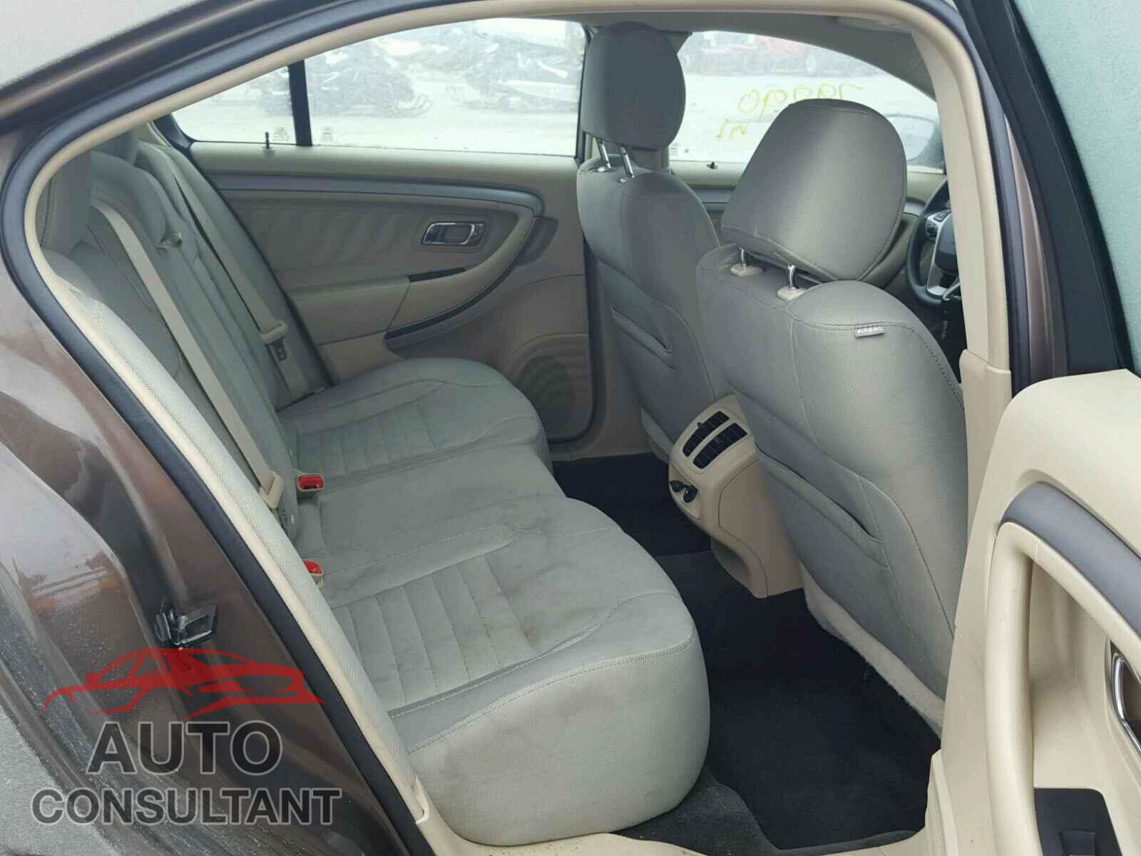 FORD TAURUS 2015 - 1FAHP2D89FG131752