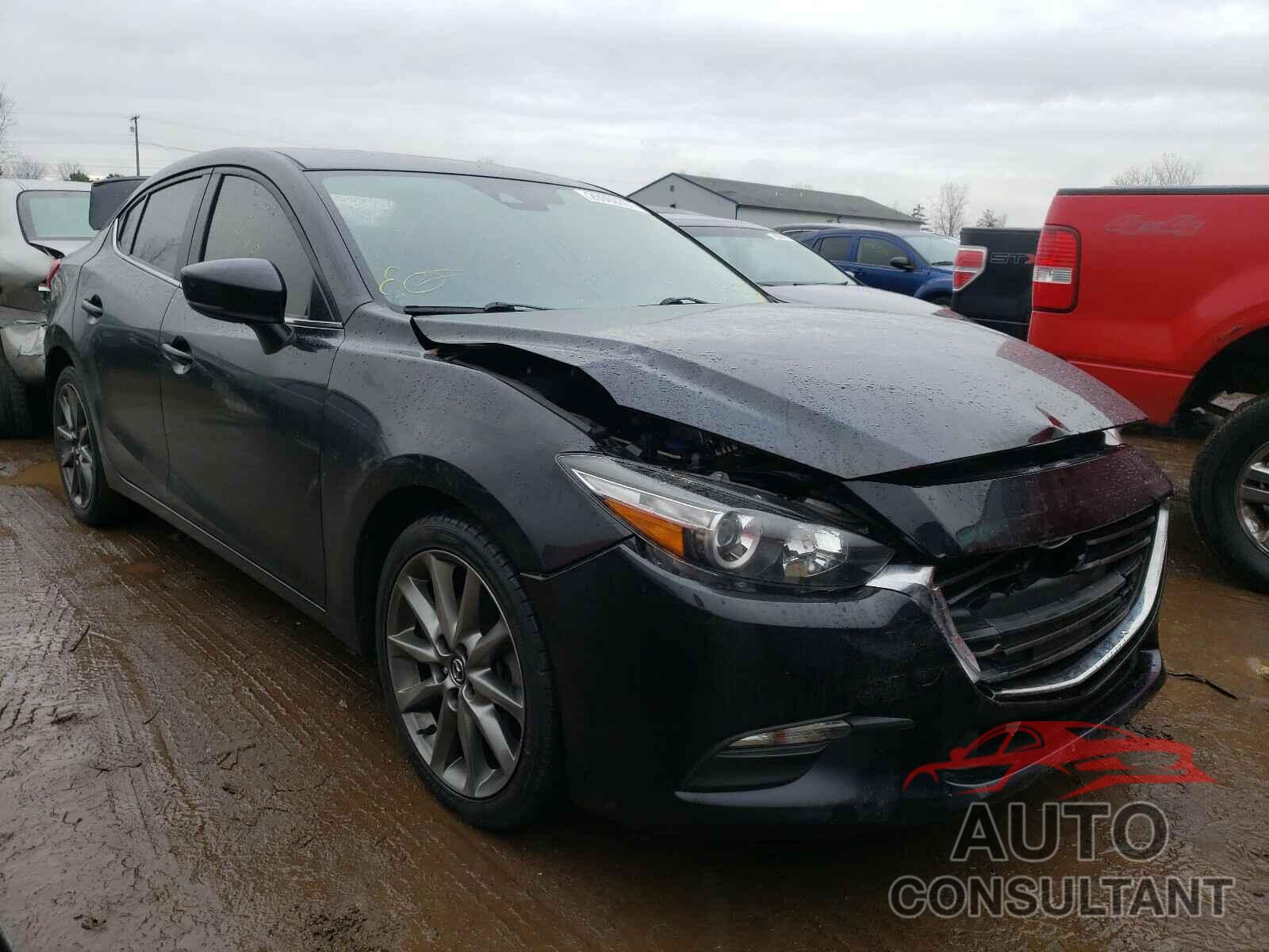 MAZDA 3 2018 - 3MZBN1V37JM210903