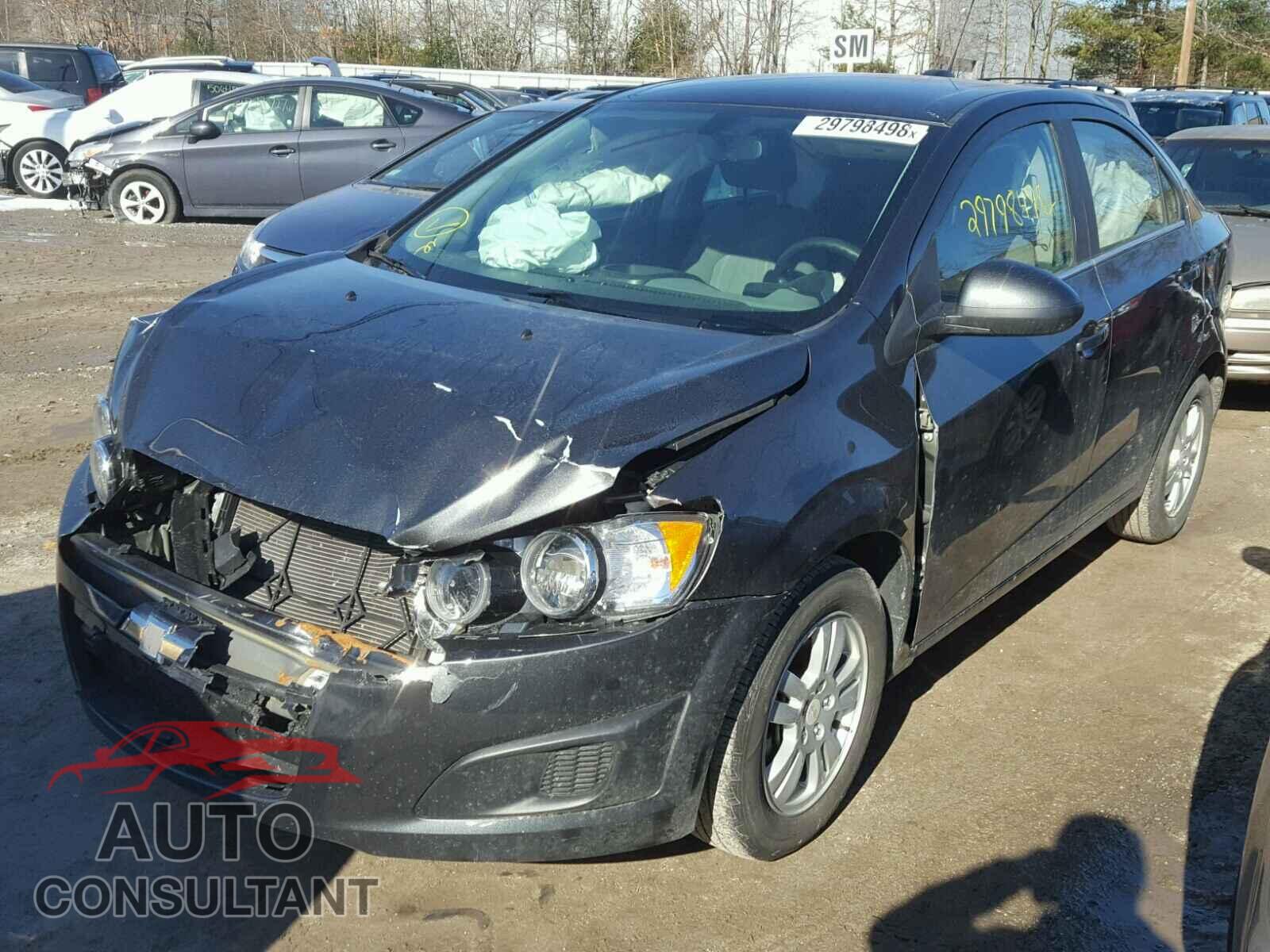 CHEVROLET SONIC 2016 - 1G1JC5SH1G4117643