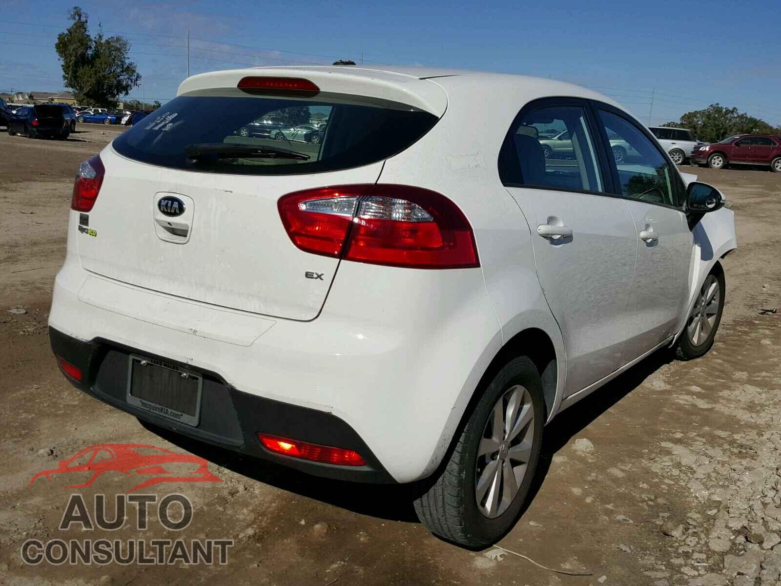 KIA RIO 2015 - KNADN5A34F6421568