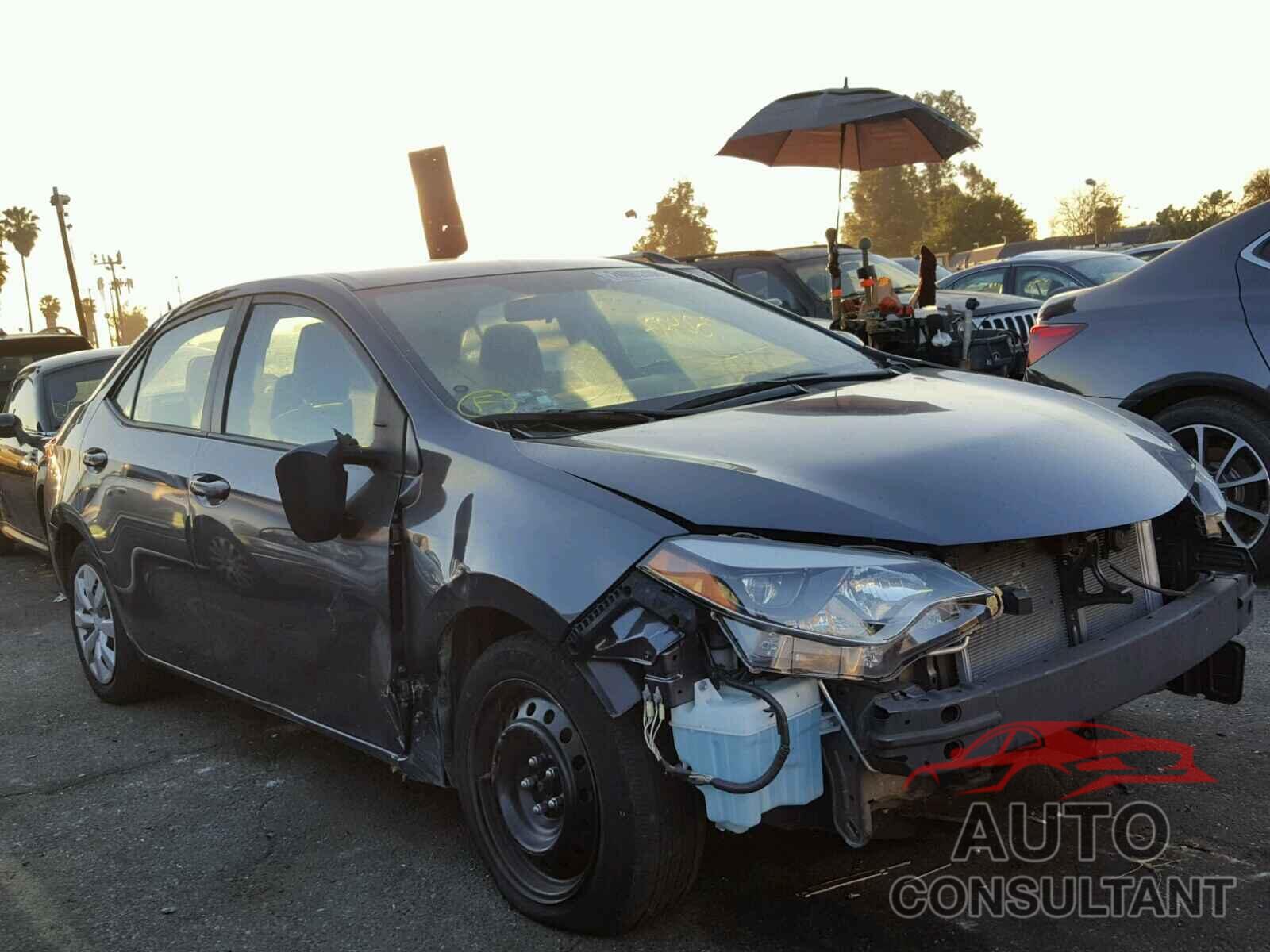 TOYOTA COROLLA 2015 - 5YFBURHE5FP195240