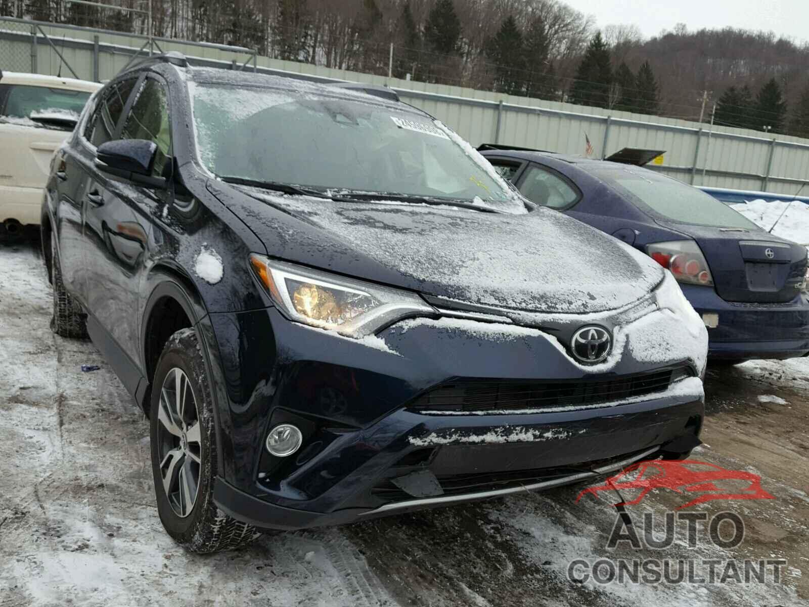 TOYOTA RAV4 2017 - JTMRFREVXHD206574