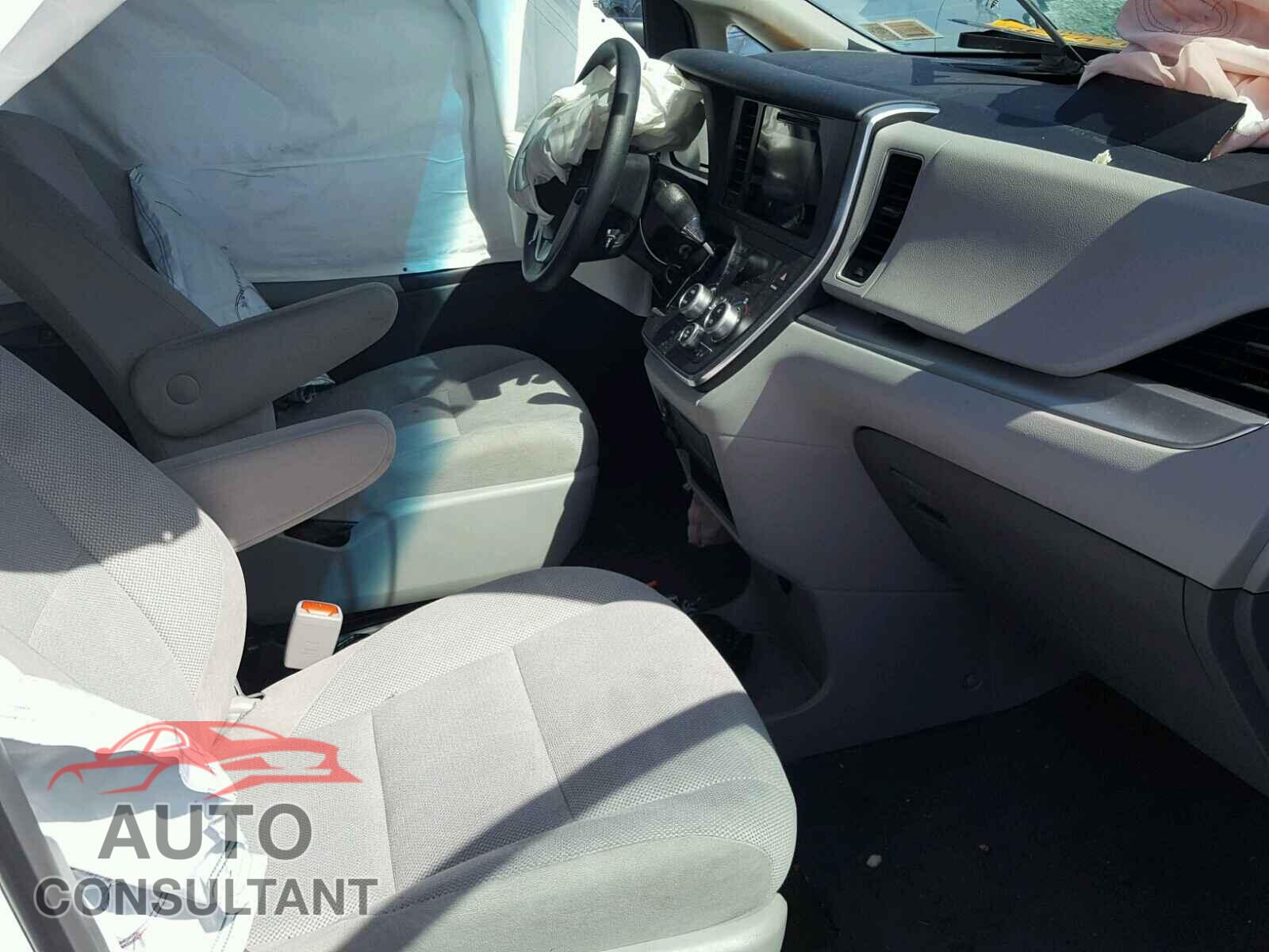 TOYOTA SIENNA 2017 - 5TDZZ3DC1HS873445