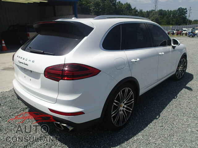 PORSCHE CAYENNE 2015 - WP1AC2A20FLA81451