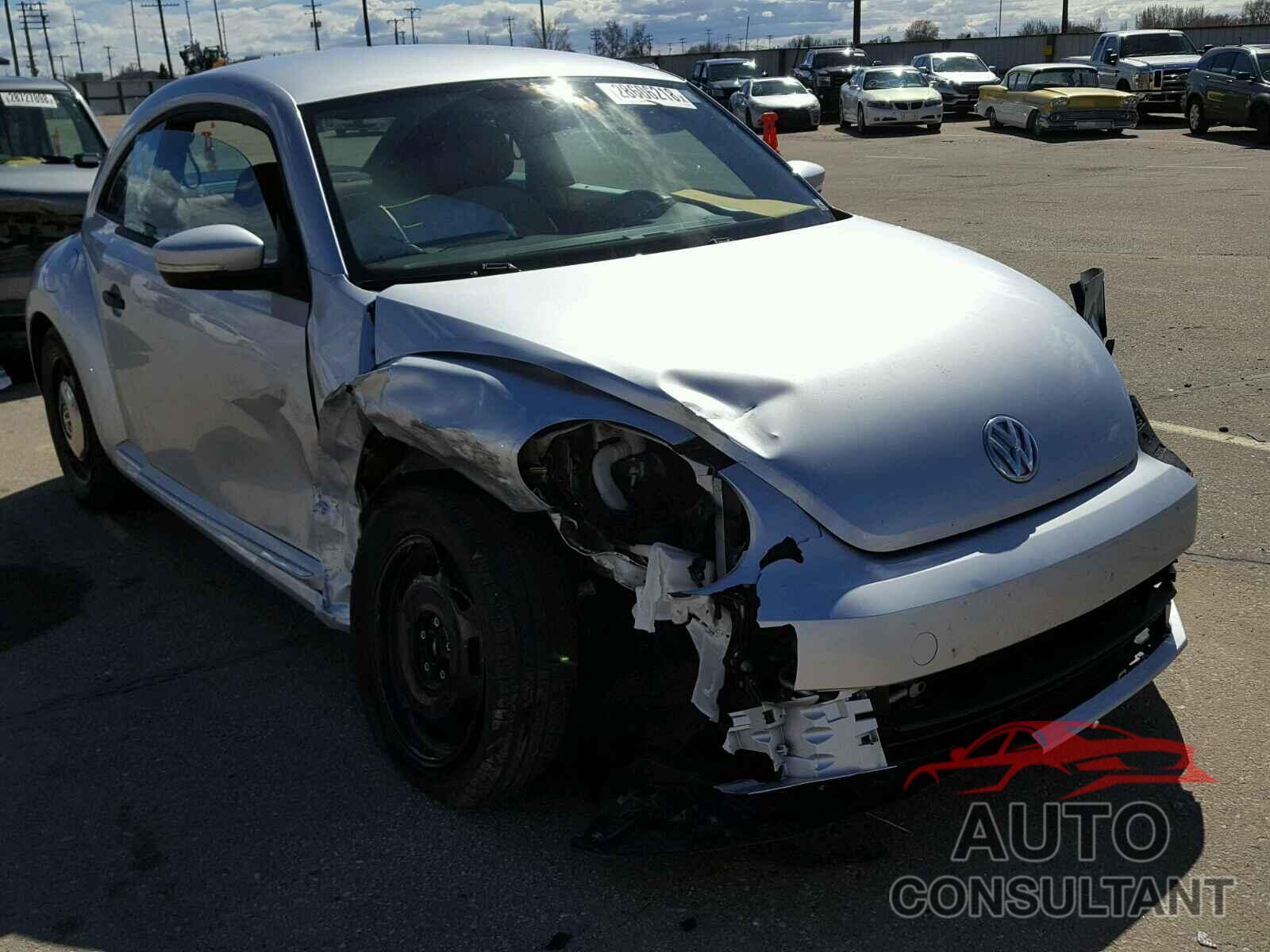 VOLKSWAGEN BEETLE 2015 - 3VWF17AT7FM605936