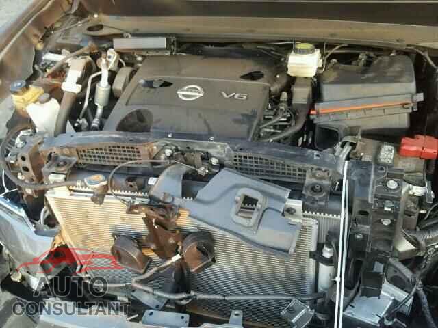 NISSAN PATHFINDER 2015 - 5N1AR2MN7FC710544