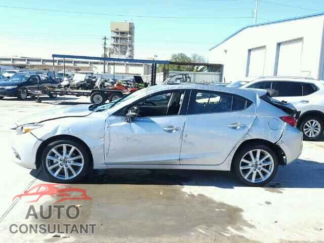 MAZDA 3 2017 - JM1BN1M39H1105579