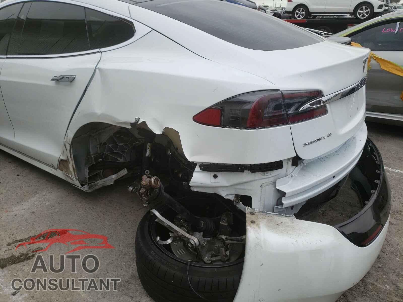 TESLA MODEL S 2018 - 5YJSA1E23JF285706