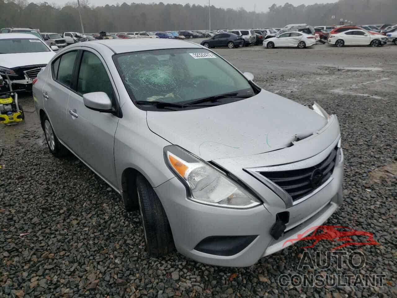 NISSAN VERSA 2017 - JF2SKACC5KH469363