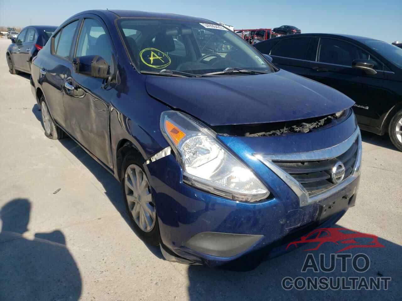NISSAN VERSA 2018 - 3N1CN7AP2JL810949