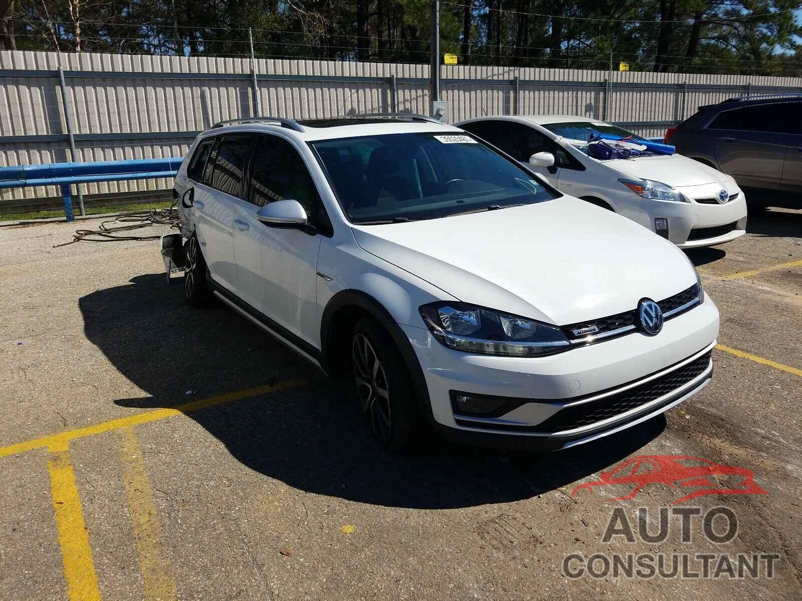 VOLKSWAGEN GOLF 2018 - 3VWH17AUXJM753962