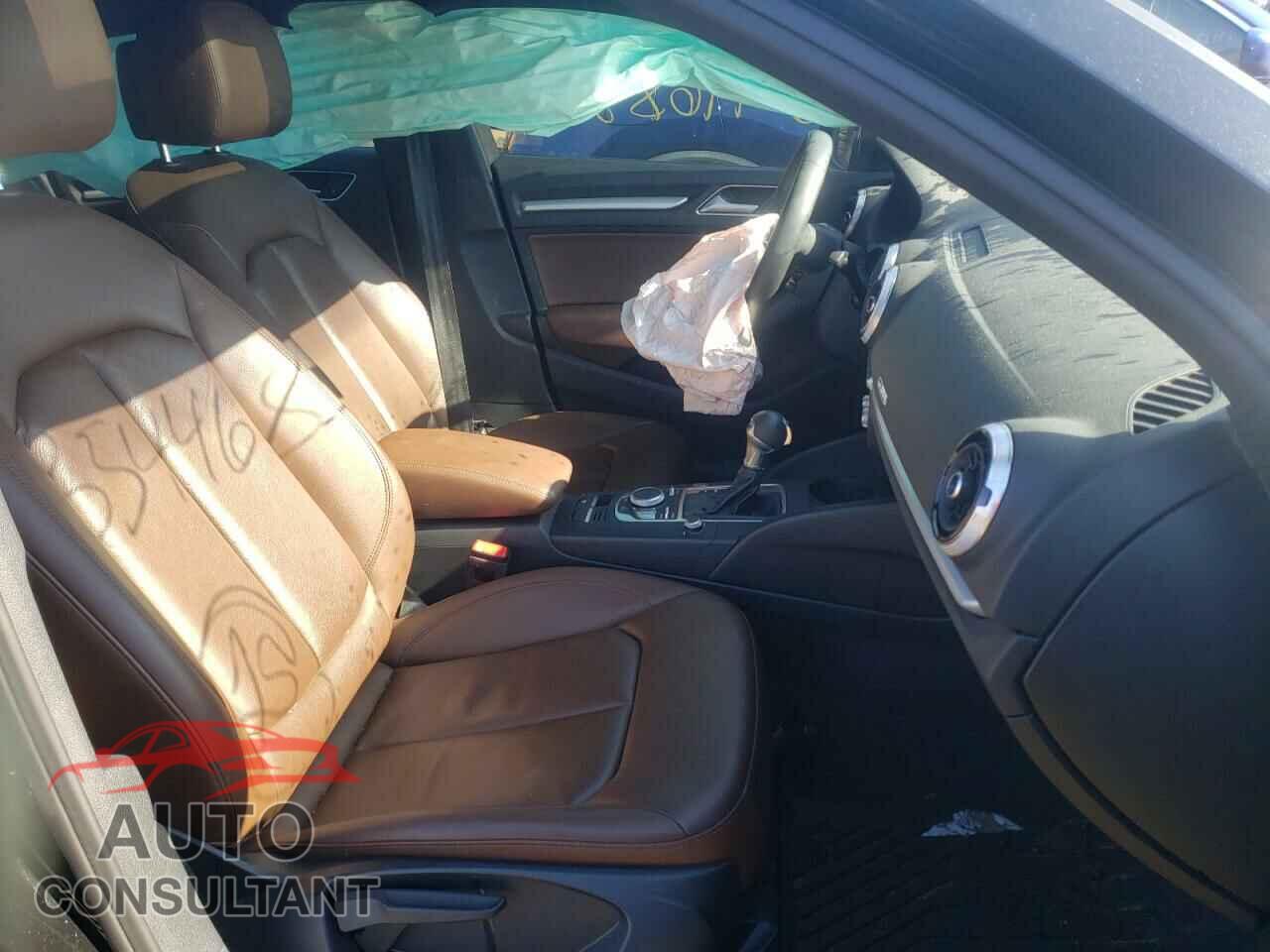 AUDI A3 2017 - WAUB8GFF3H1069273