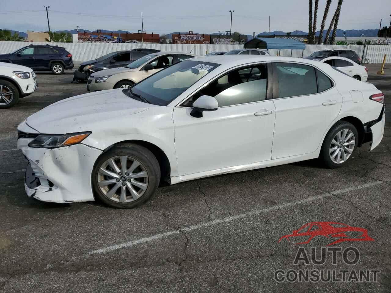 TOYOTA CAMRY 2018 - 4T1B11HK6JU022978
