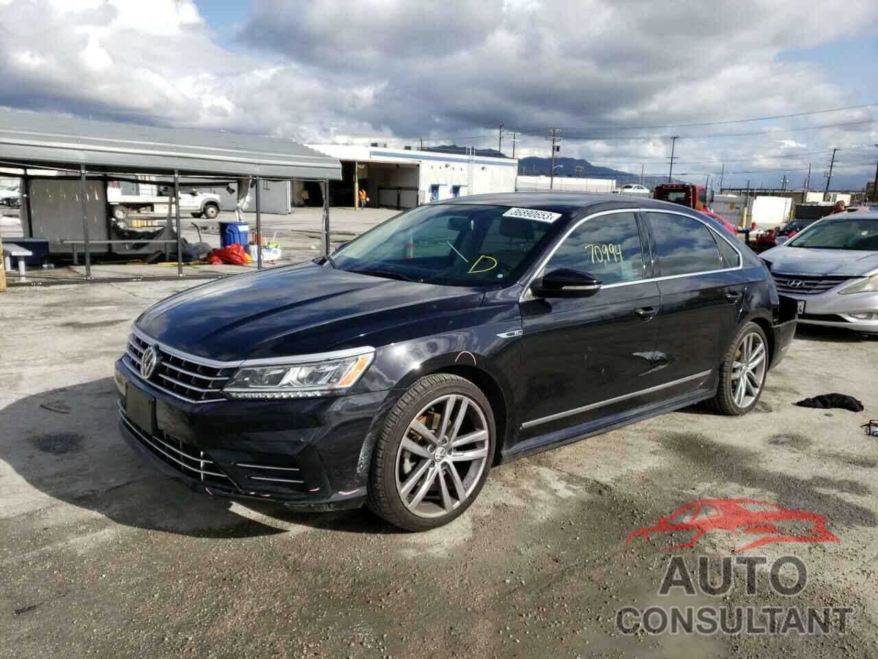 VOLKSWAGEN PASSAT 2017 - 1VWDT7A30HC043013
