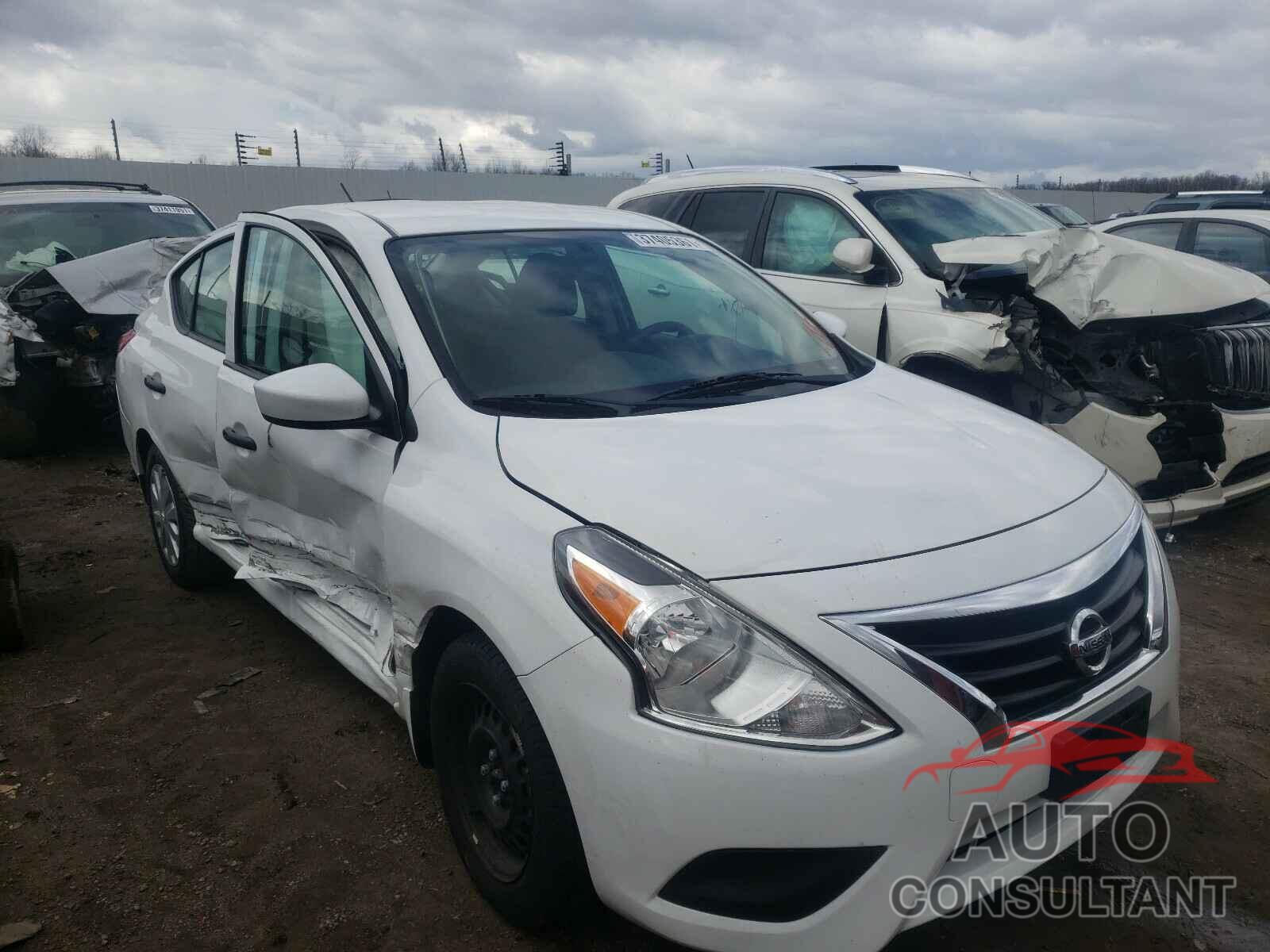 NISSAN VERSA 2019 - 3N1CN7AP8KL832889