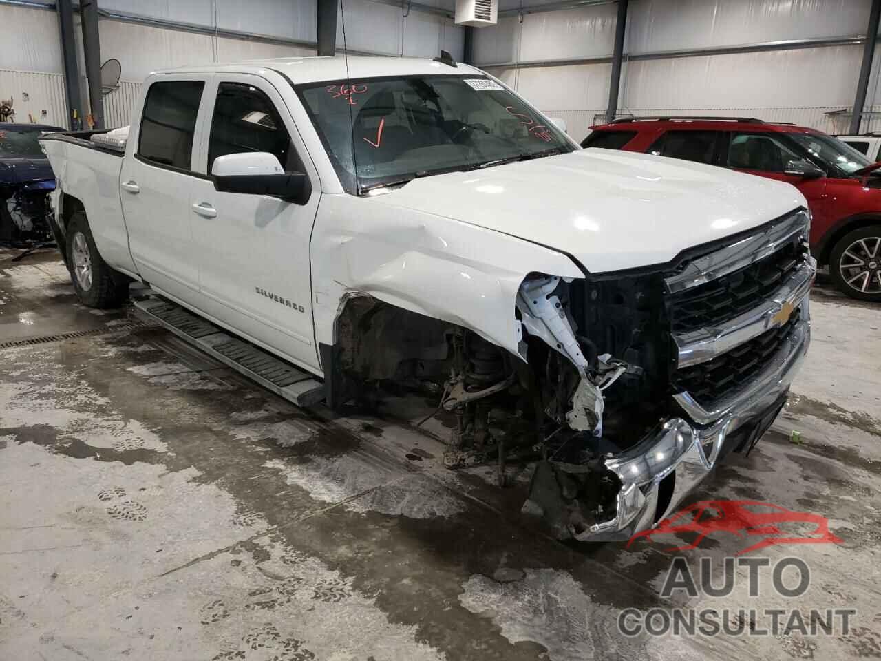 CHEVROLET SILVERADO 2018 - 1GCUKREC2JF242077
