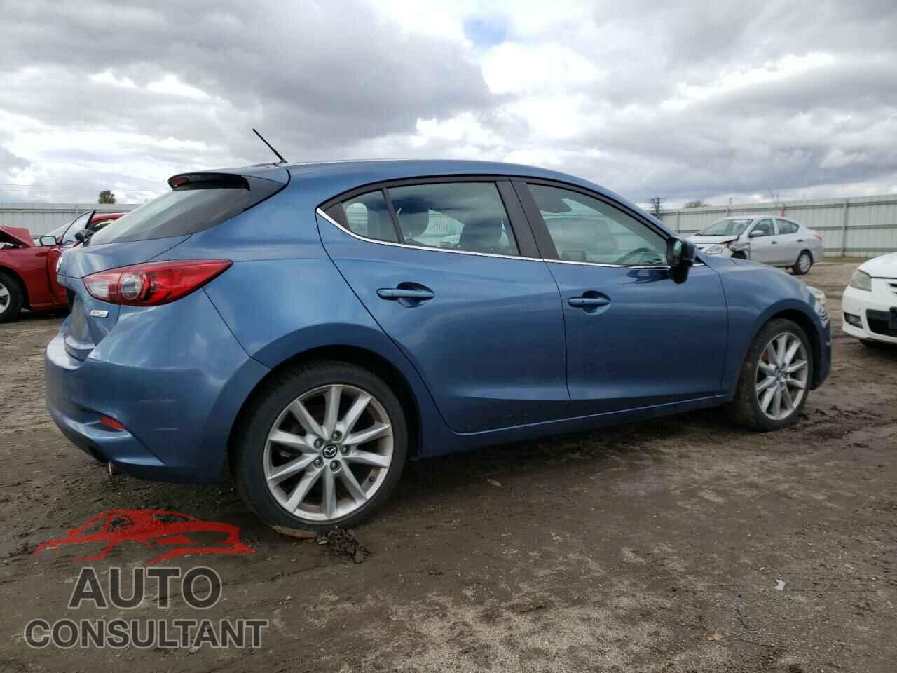 MAZDA 3 2017 - 3MZBN1L70HM149667