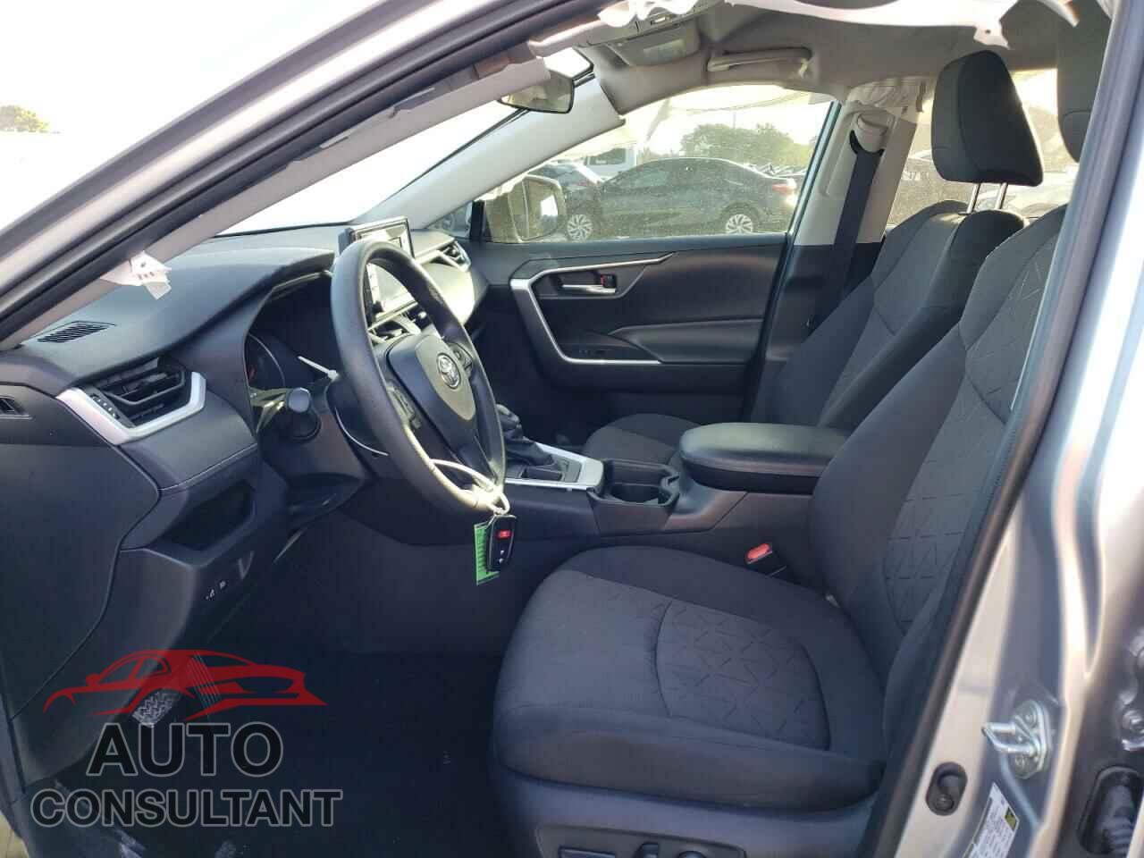 TOYOTA RAV4 2021 - 2T3W1RFVXMC097225
