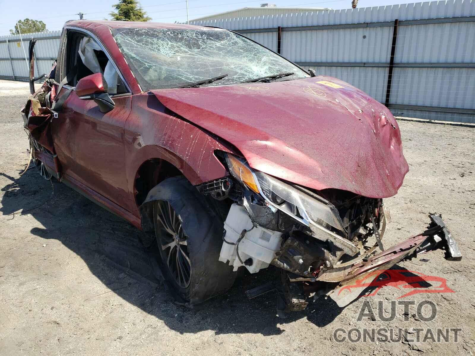 TOYOTA CAMRY 2018 - 4T1B11HK1JU627331