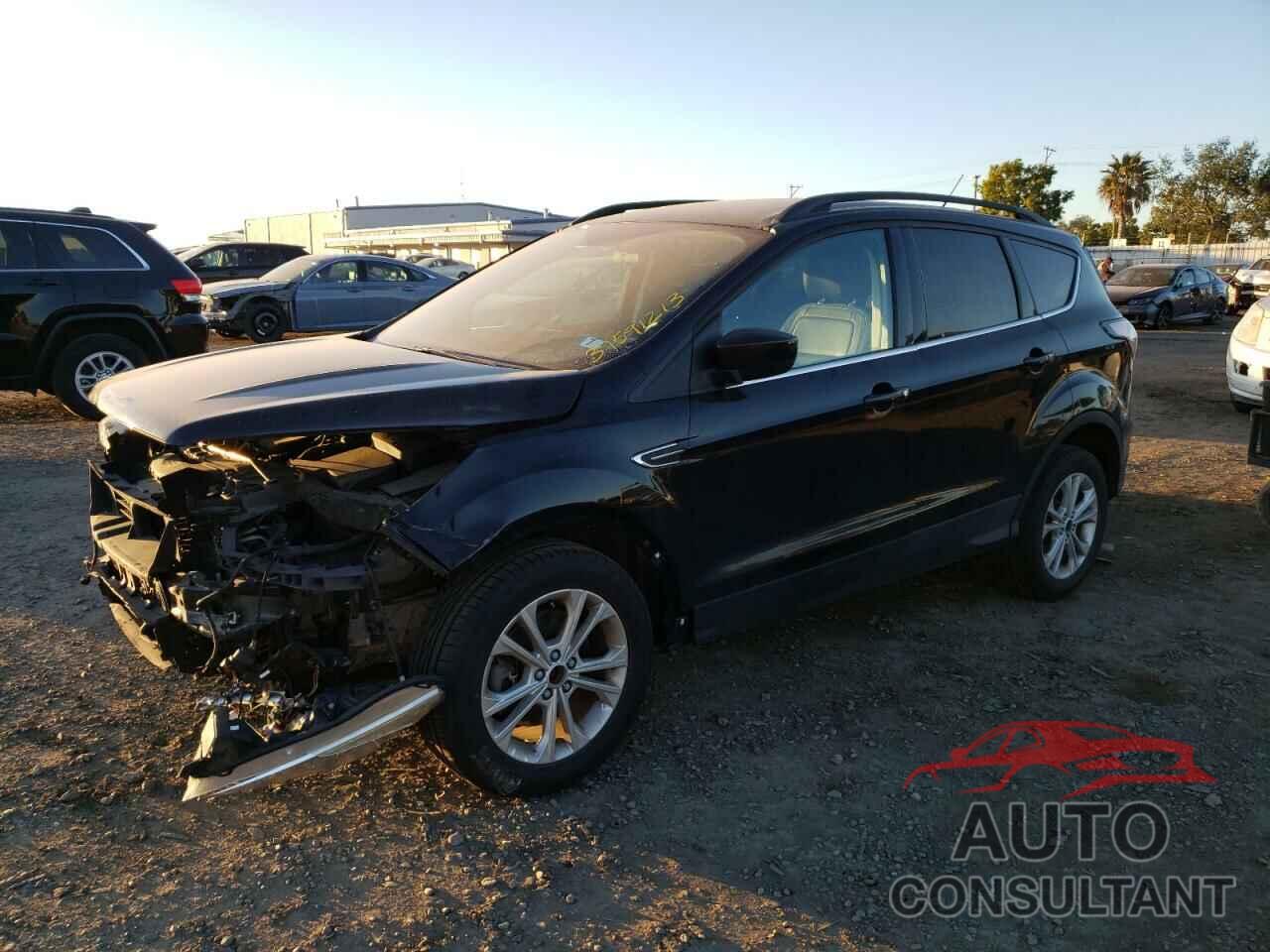 FORD ESCAPE 2017 - 1FMCU9GD1HUA56687