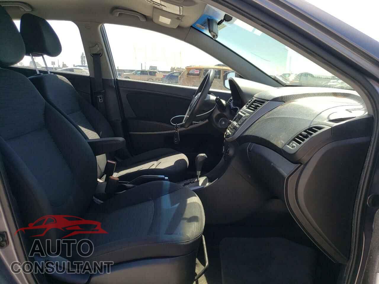 HYUNDAI ACCENT 2016 - KMHCT5AE3GU266557