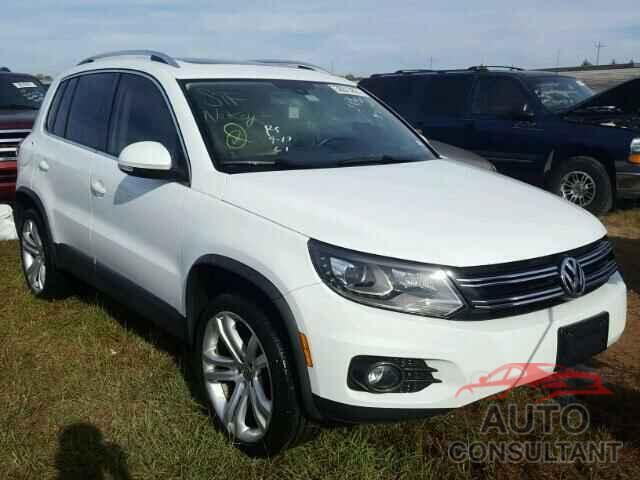 VOLKSWAGEN TIGUAN 2016 - WVGAV7AX5GW505688