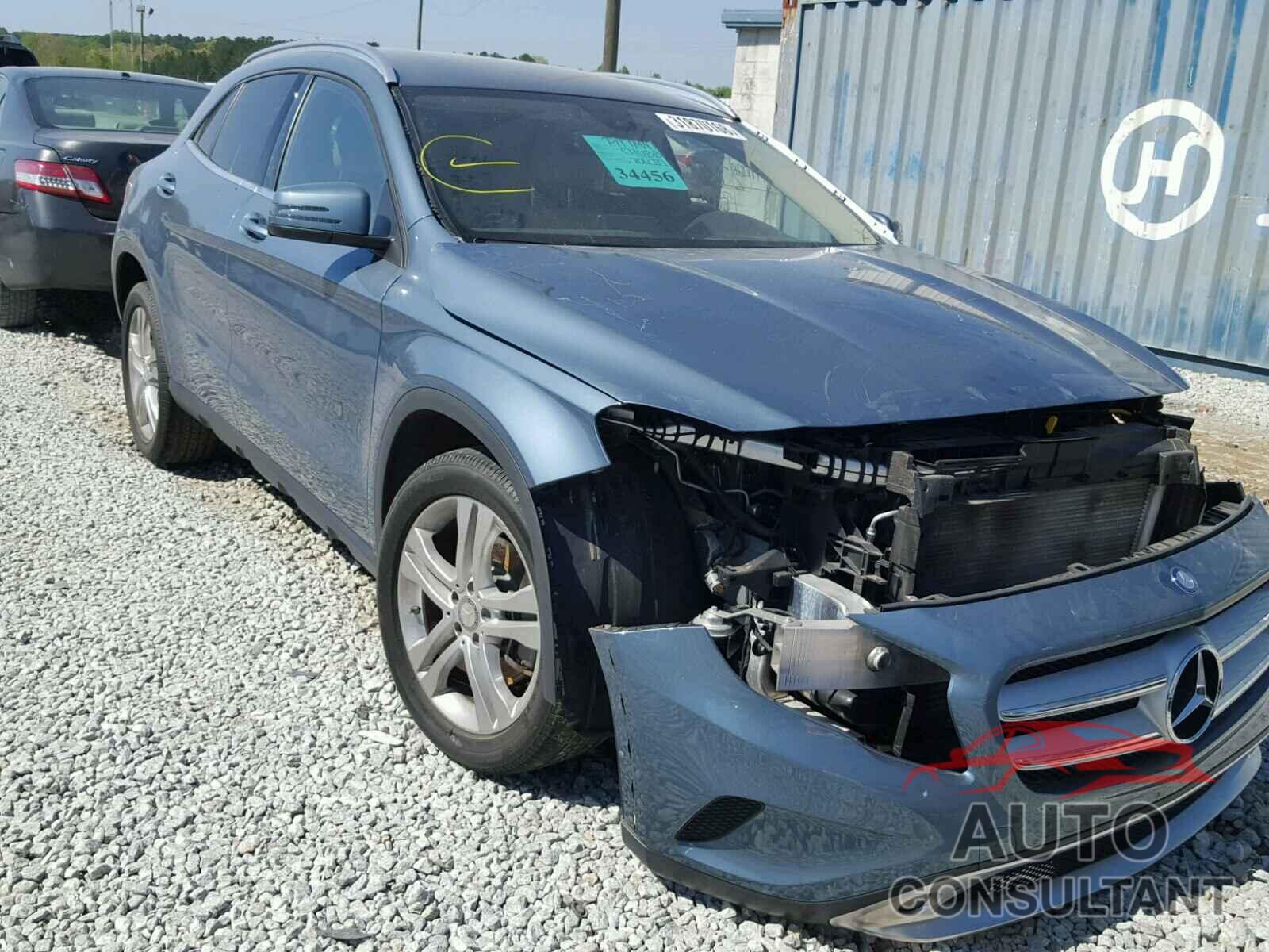 MERCEDES-BENZ GLA250 2015 - WDCTG4GB4FJ084361