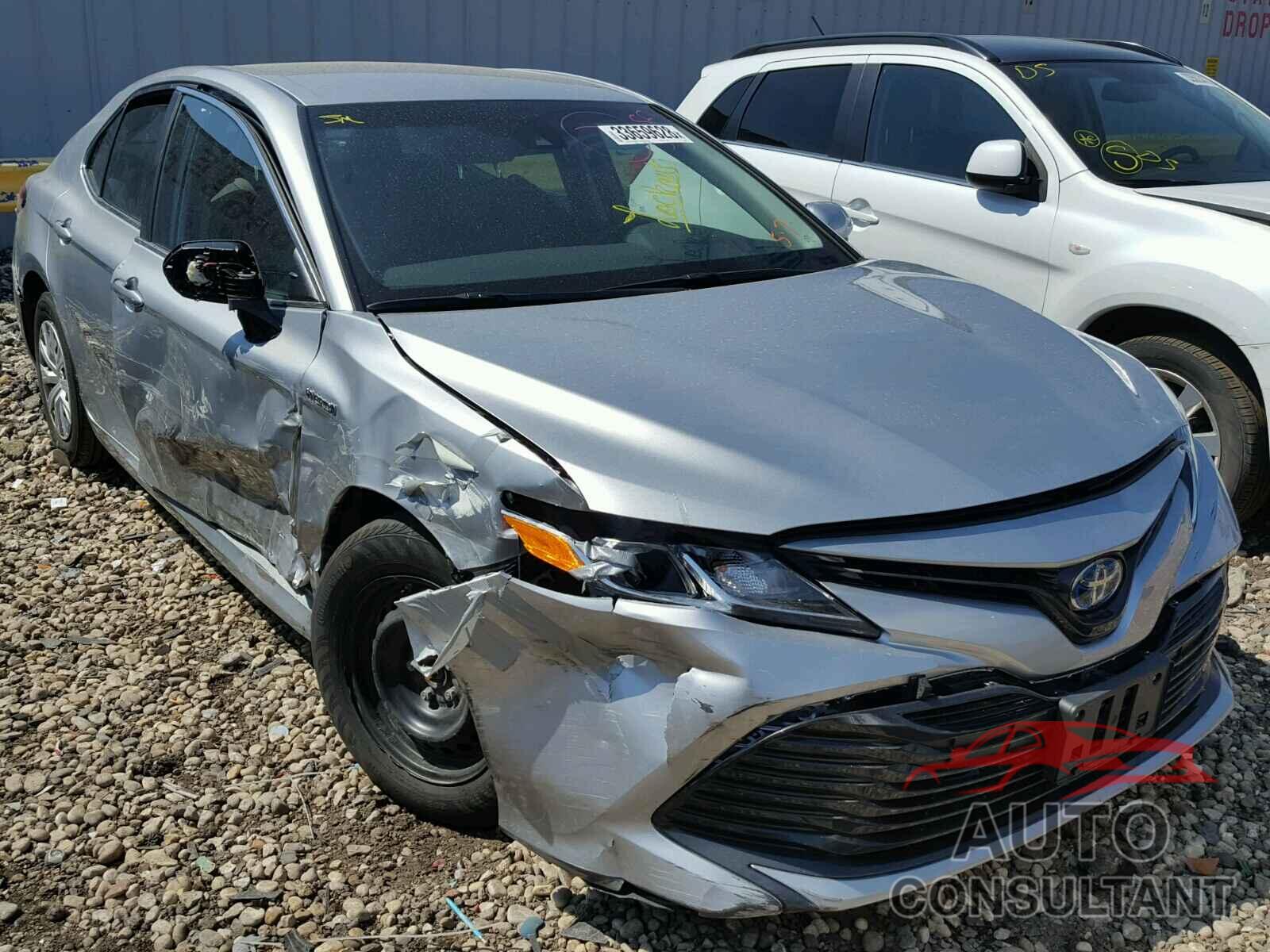 TOYOTA CAMRY 2018 - 4T1B31HK0JU001246