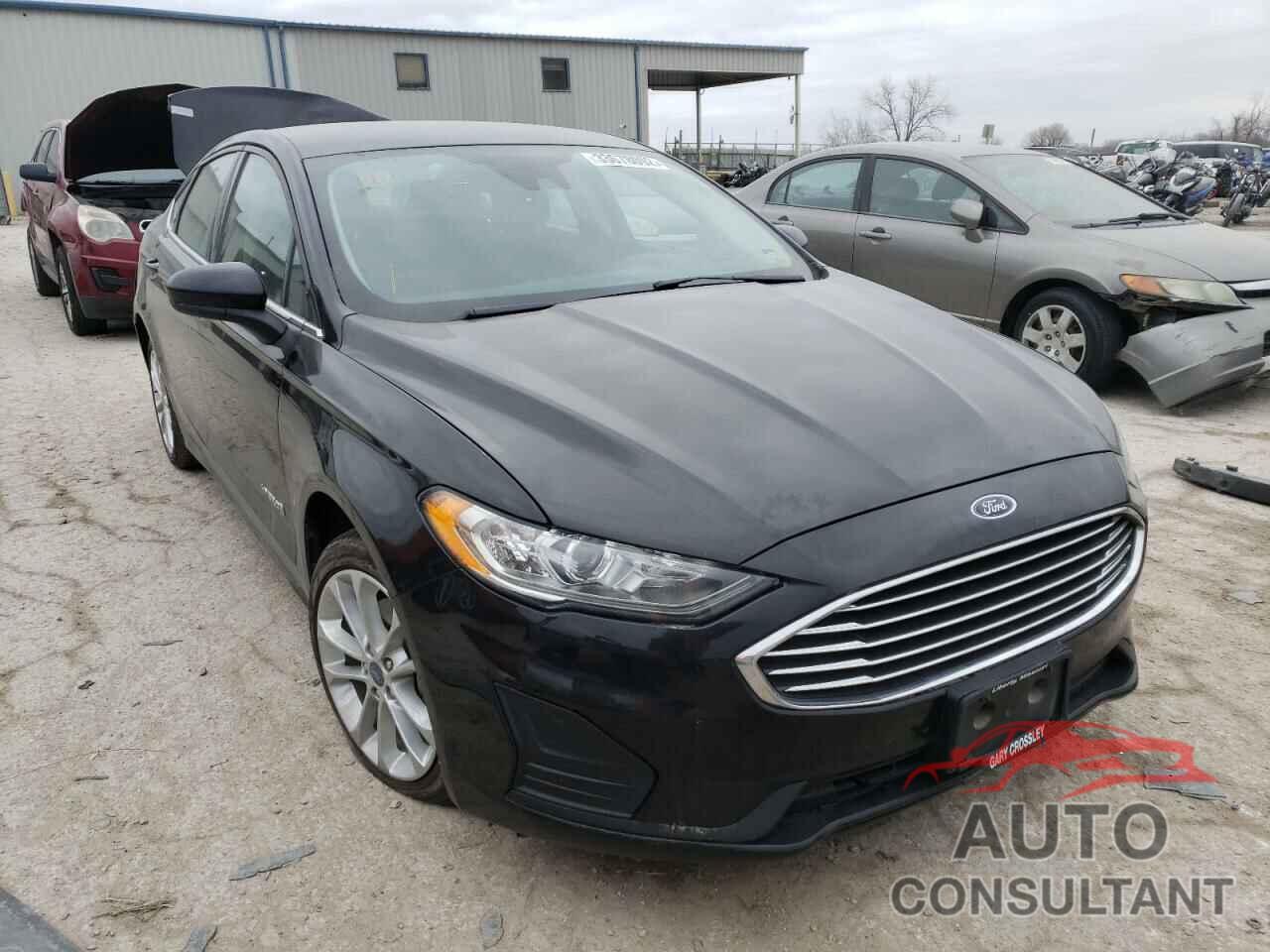 FORD FUSION 2019 - 3FA6P0LU7KR118723