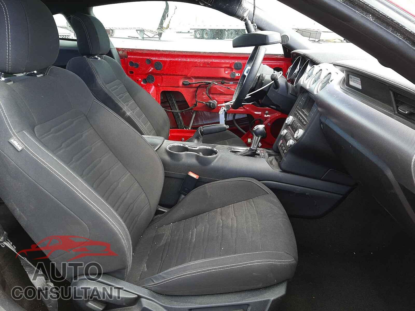 FORD MUSTANG 2016 - 1FA6P8TH0G5243672