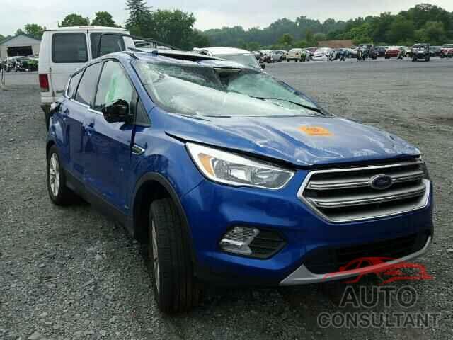 FORD ESCAPE 2017 - 1FMCU9GD4HUC59007