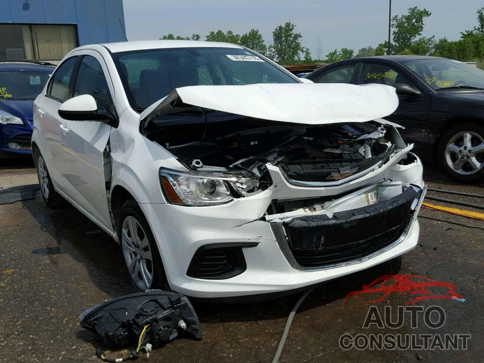 CHEVROLET SONIC 2017 - 1G1JB5SH2H4166127