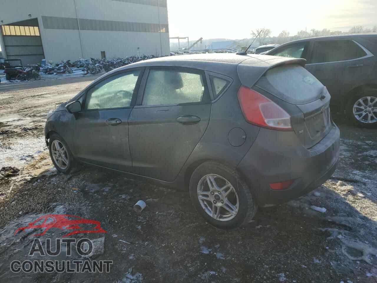 FORD FIESTA 2018 - 3FADP4EJ2JM103589