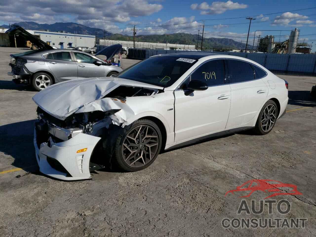 HYUNDAI SONATA 2023 - KMHL14JC7PA258168