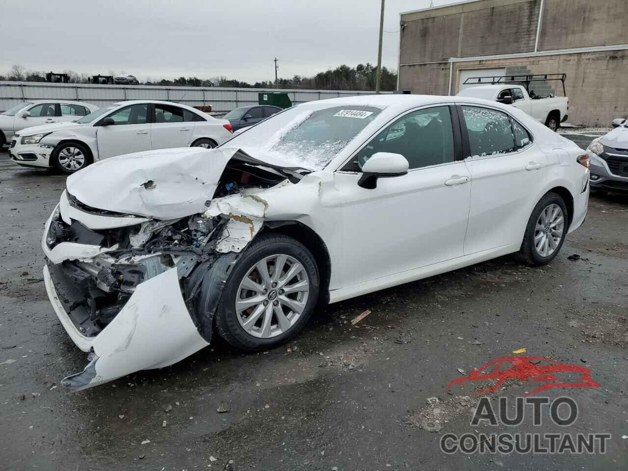 TOYOTA CAMRY 2018 - 4T1B11HK3JU590377