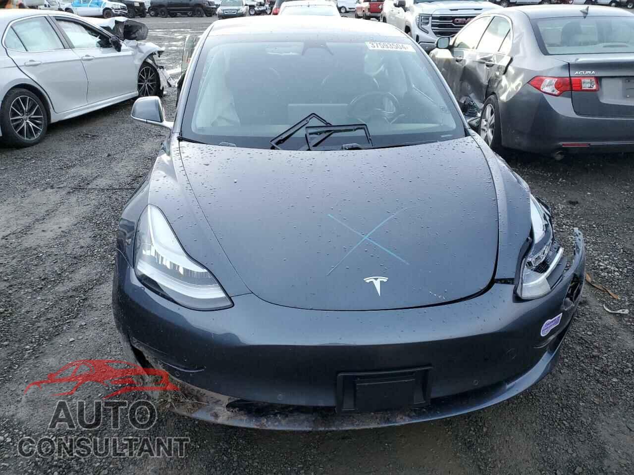 TESLA MODEL 3 2018 - 5YJ3E1EA9JF036830